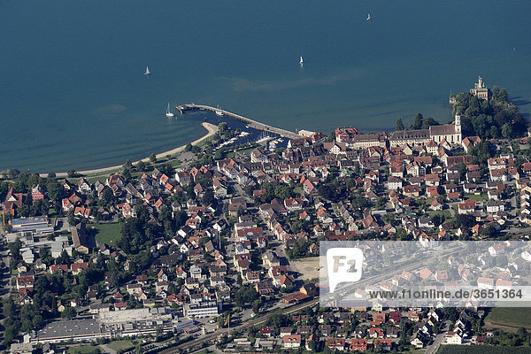 Aerial view  Langenargen on Lake Constance with Schloss Montfort castle  Baden-Wuerttemberg  Germany  Europe