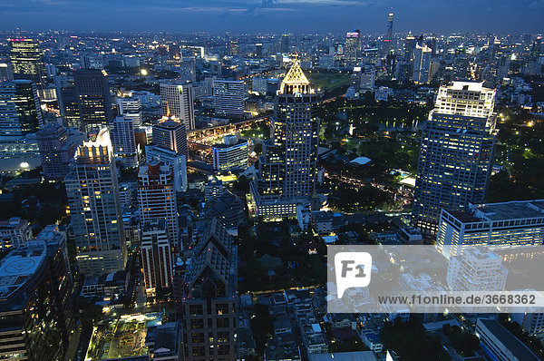 Aussicht vom Banyan Tree Hoteldach  Wolkenkratzer  Bangkok  Thailand  Asien