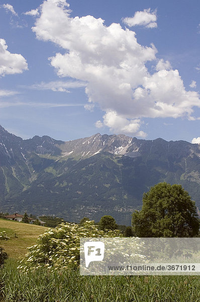 Innsbrucker Nordkette Karwendelgebirge vom Mittelgebirge um Rinn Tirol Österreich