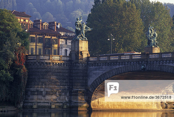 Turin Piemont Italien Ponte Umberto I. über den Po