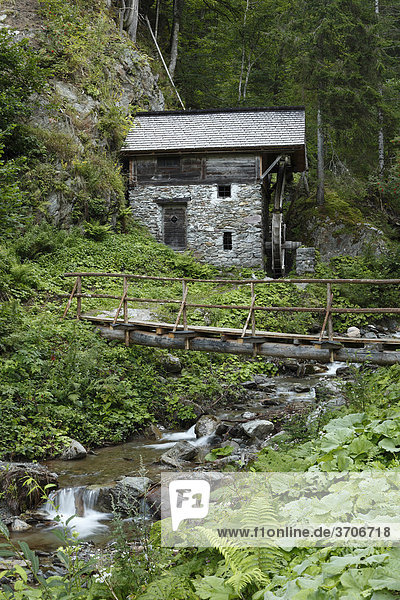 Mill on Roetenbach stream  Lesachtal  Carinthia  Austria  Europe