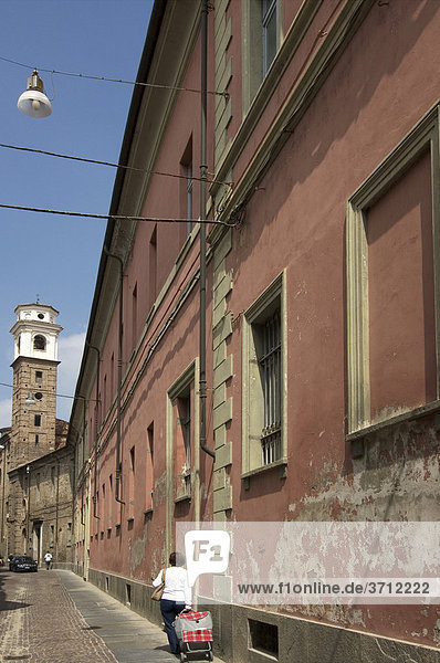Alba Piemont Piemonte Italien in der Via Paruzza Museum Museo Eusebio und die Kirche S. Maddalena