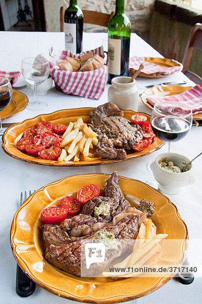 Entrecote Steak und Pommes frites