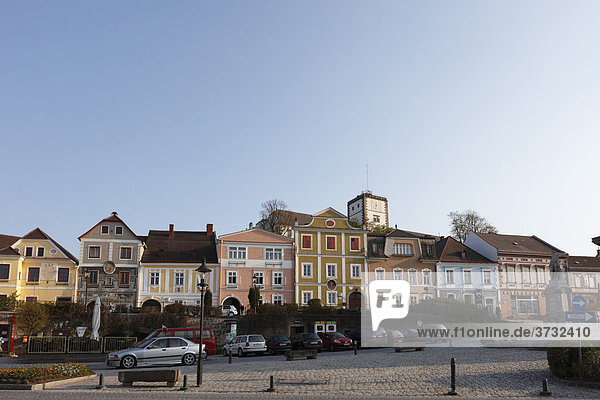 Town Hall Square and castle  Weitra  Waldviertel  Lower Austria  Austria  Europe