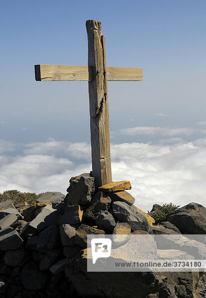 Gipfelkreuz  Pico de la Nieva  Nationalpark Caldera de Taburiente  La Palma  Kanarische Inseln  Spanien Caldera de Taburiente Nationalpark