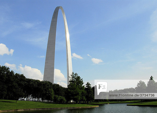 Der 192 Meter Hohe Gateway Arch am Jefferson National Expansion Memorial  St. Louis  Missouri  USA  Nordamerika