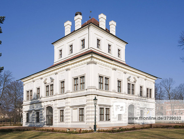 Freudenhaus in Ostrov  Karlovy Vary Bezirk  West-Böhmen  Tschechische Republik  Europa