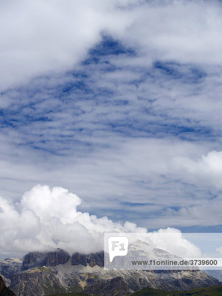 Piz Boe 3152 m von Forcia Neigra Dolomiten Alpen Italien Europa
