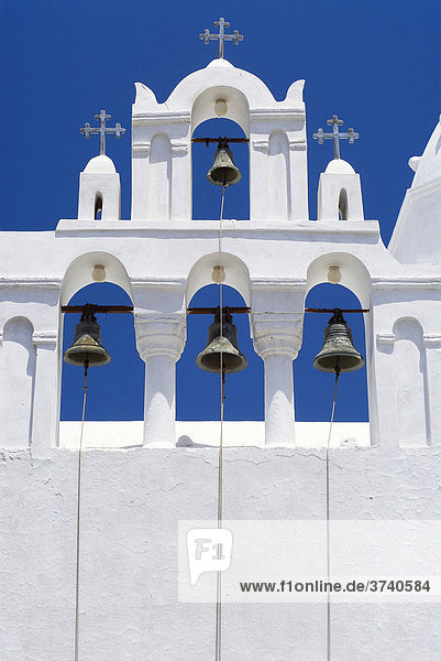 Glockenturm einer griechisch orthodoxen Kapelle  Santorin  Santorini  Kykladen  Griechenland  Europa