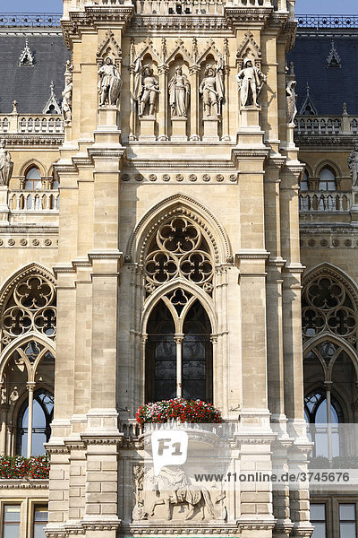 Detail der Fassade Neues Rathaus  Wien  Österreich  Europa