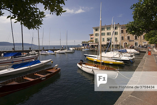 Port of Gargnano  Lake Garda  Italy  Europe