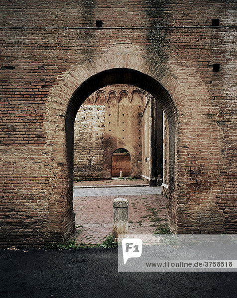 Porta Romanum  Siena  Toskana  Italien  Europa