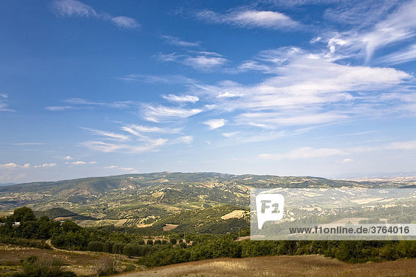 Landschaft mit Feldern Toskana Italien