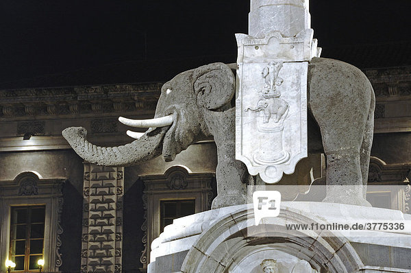 'Catanias Wahrzeichen-Fontana dell'Elephante  Catania  Sizilien