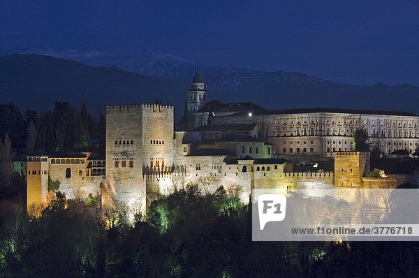Alhambra die rote Burg die letzte Bastion der Mauren  Andalusien  Granada  Spanien