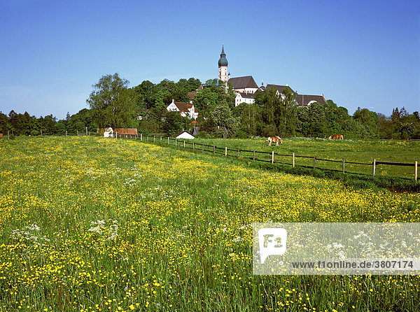 Andechs am Ammersee Oberbayern Bayern Deutschland Benediktinerkloster mit Brauerei
