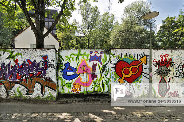 Graffiti an der Lohstraße  Giesing  München  Bayern  Deutschland  Europa