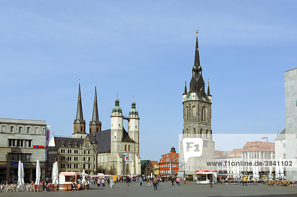 Marktplatz mit Händeldenkmal  Marktkirche und Roter Turm  Halle  Sachsen-Anhalt  Deutschland  Europa