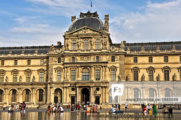 Pavillon Sully  Sully-Flügel  MusÈe du Louvre  Louvre-Museum  Paris  Ile de France  Frankreich  Europa