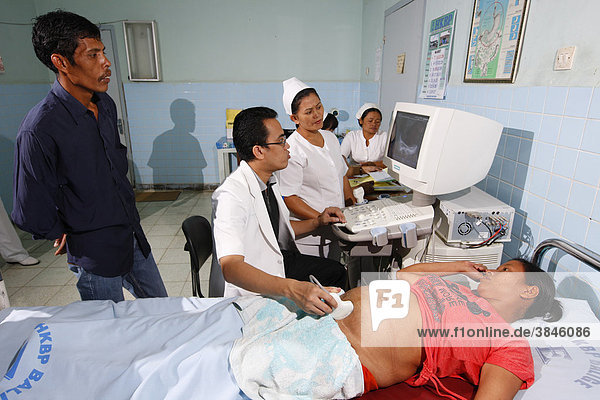 Pregnant woman during a screening  ultrasound  hospital  Balinge  Batak region  Sumatra  Indonesia  Asia