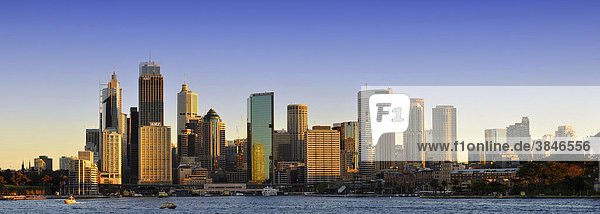 Panoramaaufnahme  Sydney Cove  Circular Quay  Hafen  Skyline  Central Business District  Sydney  New South Wales  Australien