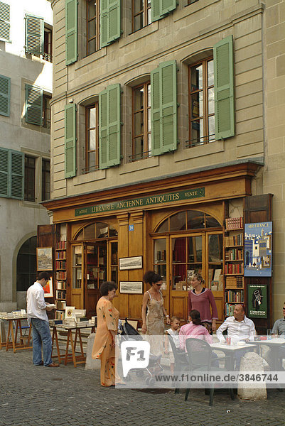 Ladengeschäft  Antiquariat in der Rue de la CitÈ in der Altstadt von Genf  Schweiz  Europa