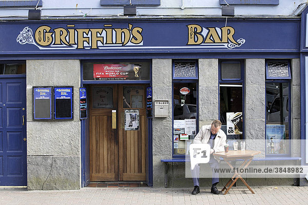 Griffin's Bar  Clifden  Connemara  Irland  Europa