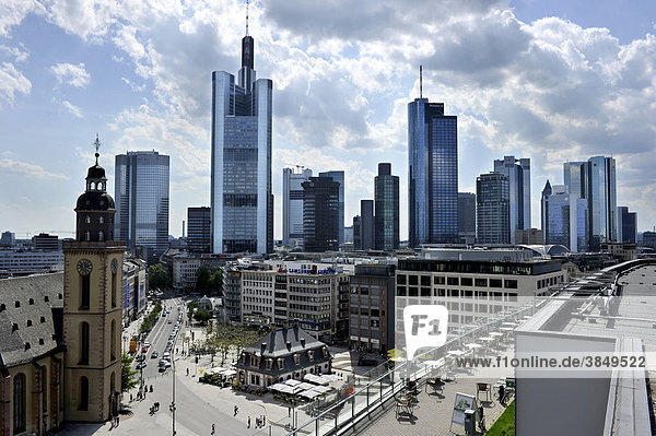 Katharinenkirche  Hauptwache  Skyline der Wolkenkratzer  Frankfurt am Main  Hessen  Deutschland  Europa
