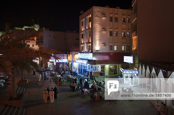 Street scene at night in the Souq of Mutrah  Oman  Middle East
