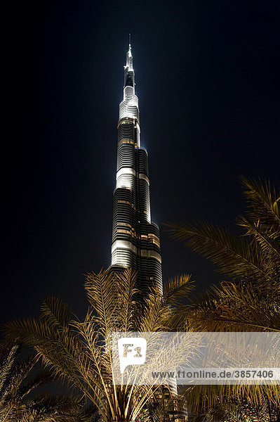 Burj Chalifa  der ehemalige Burj Dubai  bei Nacht  Dubai  Vereinigte Arabische Emirate  Naher Osten