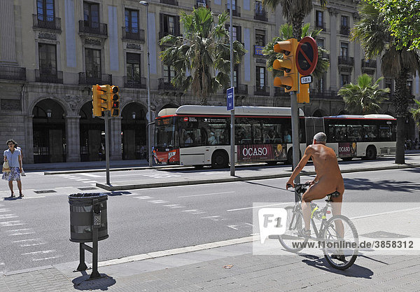 Nackter Radfahrer  Barcelona  Katalonien  Spanien  Europa