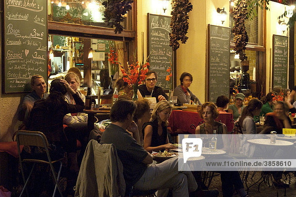 Restaurant Knofi  street cafe  evening street scene  Bergmannstrasse  Berlin Kreuzberg  Berlin  Germany  Europe