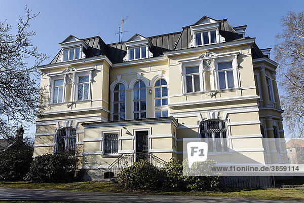 Industriellenvilla Erckens  heute Museum  Grevenbroich  Niederrhein  Nordrhein-Westfalen  Deutschland  Europa