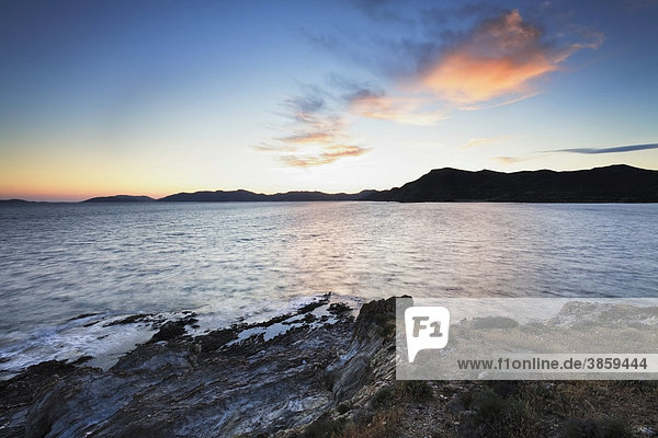 Sonnenuntergang an der Costa del Sud Provinz Sulcis Sardinien Italien Europa