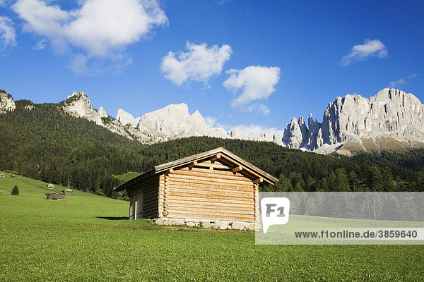 Hut below the Rosengarten Group Mountains  Dolomites  Trentino-Alto Adige  Italy  Europe