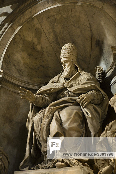 Denkmal für Papst Leo XI.  Petersdom  Rom  Italien