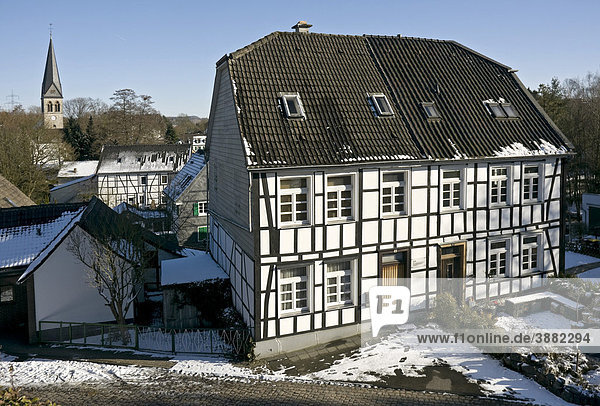 Weinberg Haus im Stadtteil Gruiten  Haan bei Düsseldorf  Nordrhein-Westfalen  Deutschland  Europa