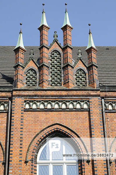 Gebäudedetail einer Schule in Wismar  Mecklenburg-Vorpommern  Deutschland  Europa