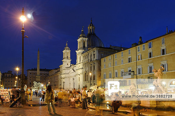 Piazza Navona  mit Kirche St. Agnese in Agone  Rome  Italien  Europa