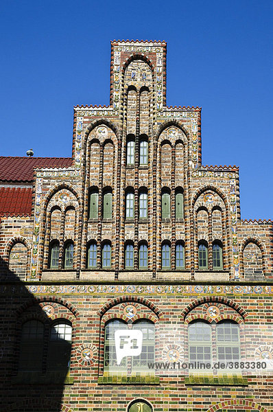 Giebel  mittelalterliches Backsteinhaus  Altstadt  Hansestadt Rostock  Mecklenburg-Vorpommern  Deutschland  Europa