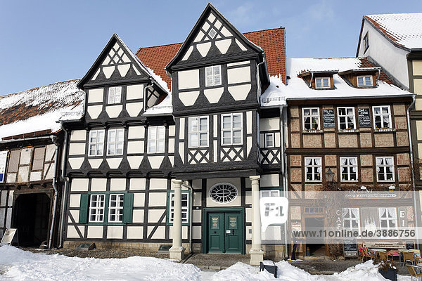 Klopstockmuseum  historische Fachwerkhäuser  verschneit  Schlossberg  Quedlinburg  Harz  Sachsen-Anhalt  Deutschland  Europa