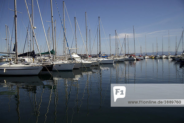 Yachthafen auf der Insel Ile de Porquerolles  Cote d'Azur  Frankreich  Europa