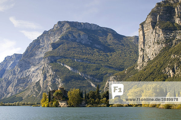Castel Toblino  Lago di Toblino  Trentino  Italien  Europa