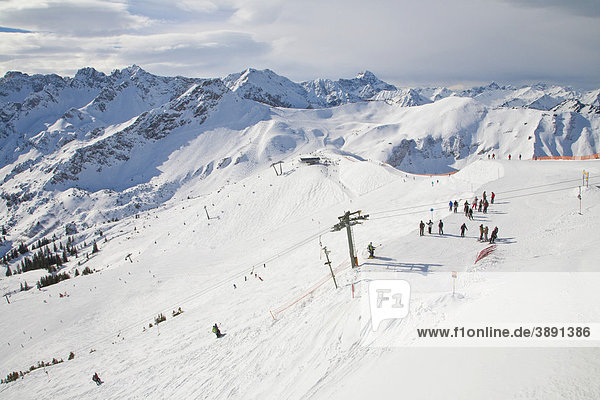 Skiing area on Mt Fellhorn  winter  snow  Oberstdorf  Allgaeu Alps  Allgaeu  Bavaria  Germany  Europe