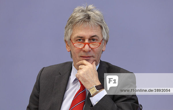 Dr. Bernhard Heitzer  Staatssekretär im Bundesministerium für Wirtschaft und Technologie  Berlin  Deutschland  Europa