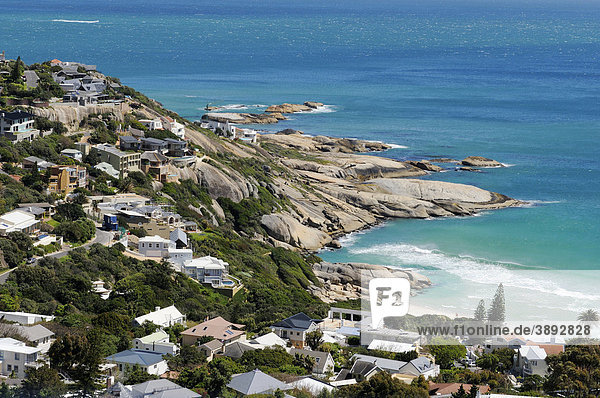 Häuser in der Bucht von Llandudno  Kapstadt  Westkap  Südafrika  Afrika
