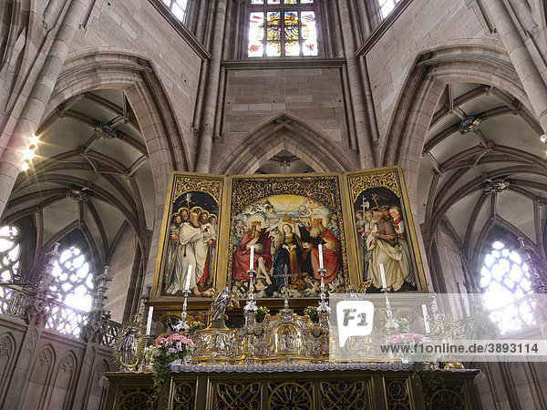 Inneres Münster  Dom  Altar  Freiburg im Breisgau  Baden-Württemberg  Deutschland  Europa