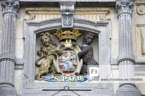 Wappen der Stadt Brügge  koninklijke Stadsschouwburg  königliches Stadttheater  Westflandern  Belgien  Europa
