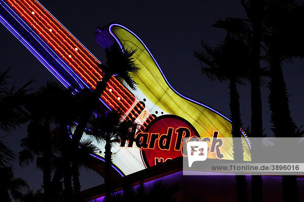 Gitarre des Hard Rock Hotels in der Paradise Road im Detail,  Las Vegas,  USA