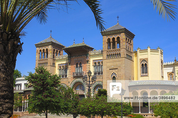 Museum für Volkskunst und Brauchtum MudÈjar-Pavillon im Maria Luisa Park Sevilla Andalusien Spanien Europa